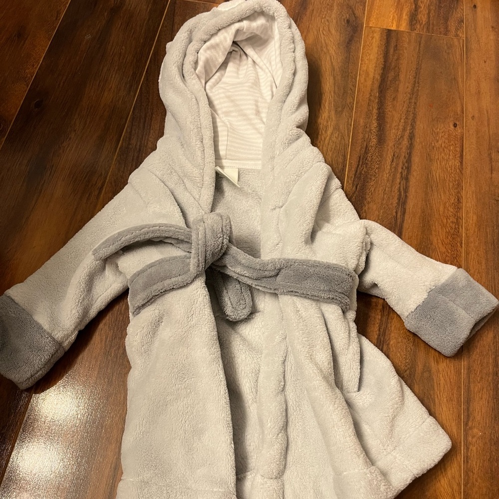 ❄️ 5/$20 Baby robe